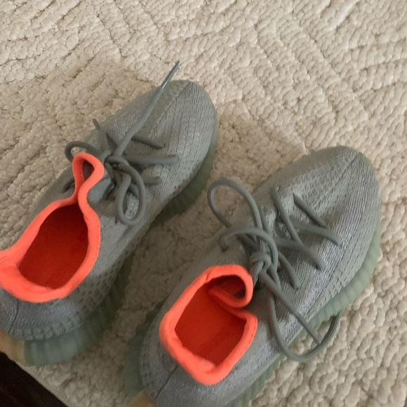 New with box  never worn - Picture 1 of 3